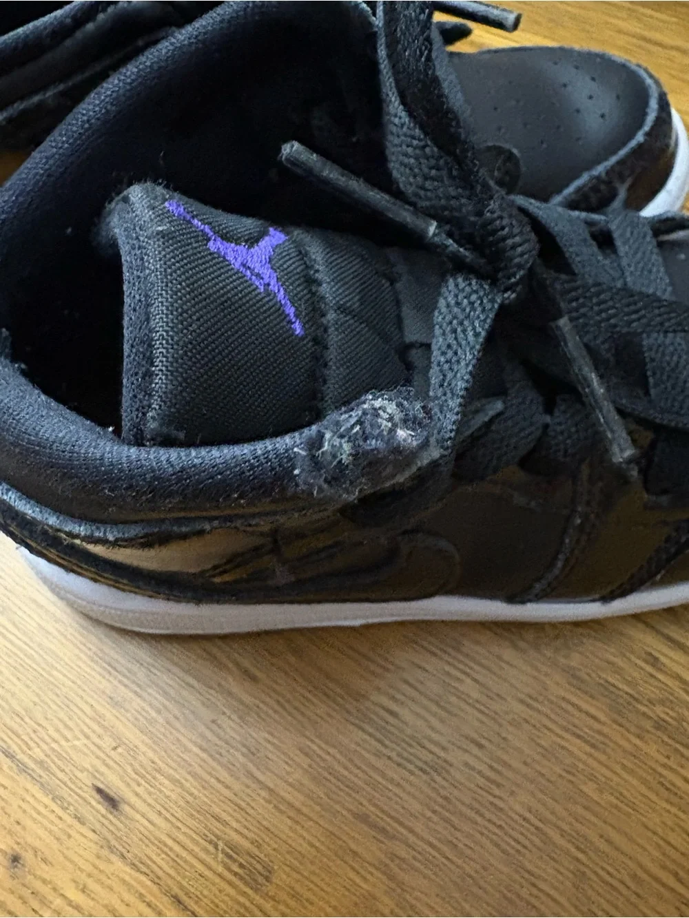 Little kid/toddlers black and blue Air Jordan Jordans. Size 8.5.